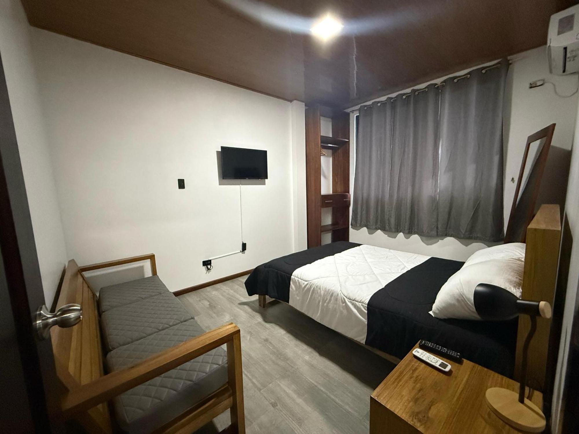 Bunker593 Inn Tena Kültér fotó